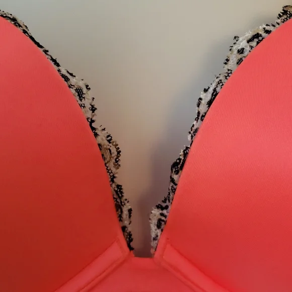 Victoria's Secret Very Sexy Push Up Bra Vibrant Orange Animal Print Lace Accent - Picture 2 of 10